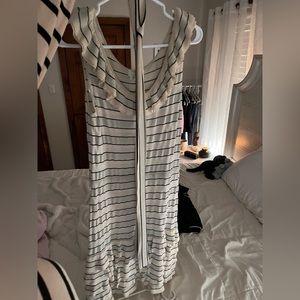 Kate Spade Striped Frilly Dress / Comes with tie around bow :)